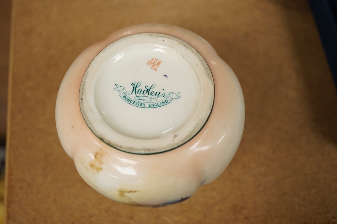 A Hadley's Worcester blackberries painted vase, model number 158, 8cm